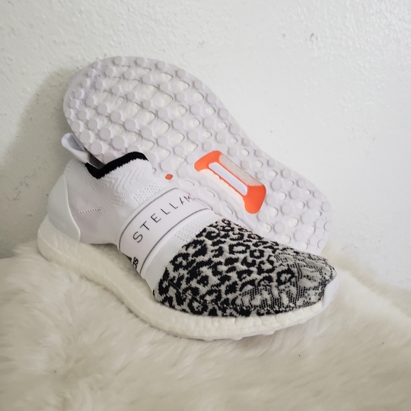 🚫SOLD🚫 adidas by Stella McCartney Women's Ultraboost X 3.D. Knit S. Sneakers - Picture 2 of 16
